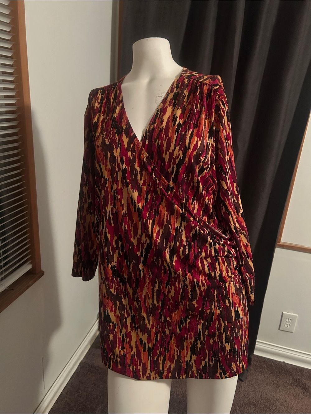 Susan Graver Women’s Red Multi-Color Wrap-Style top